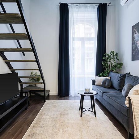E41 - Trendy Boutique Apartments - Prime Spot By Bqa Budapest Esterno foto