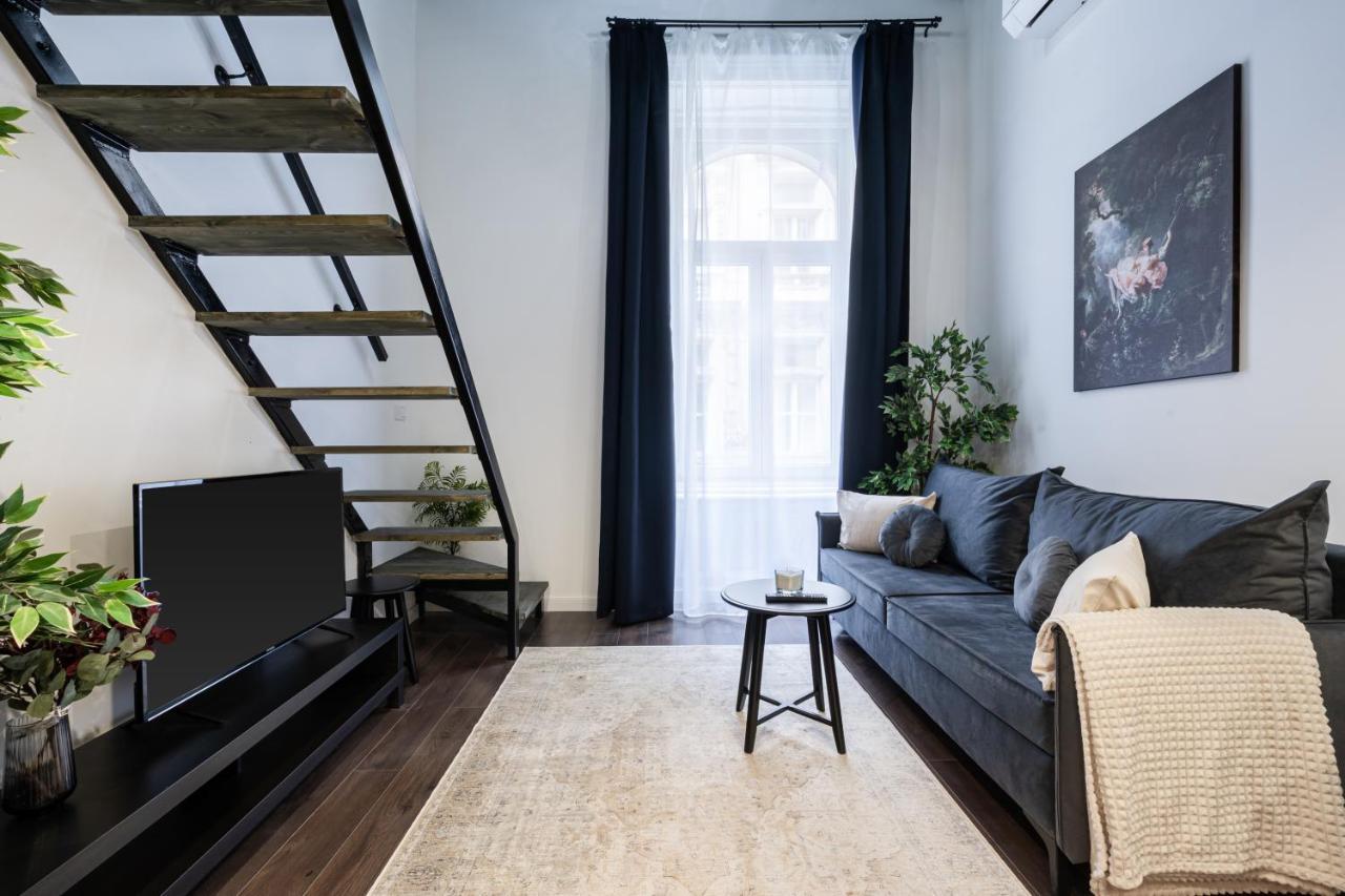E41 - Trendy Boutique Apartments - Prime Spot By Bqa Budapest Esterno foto