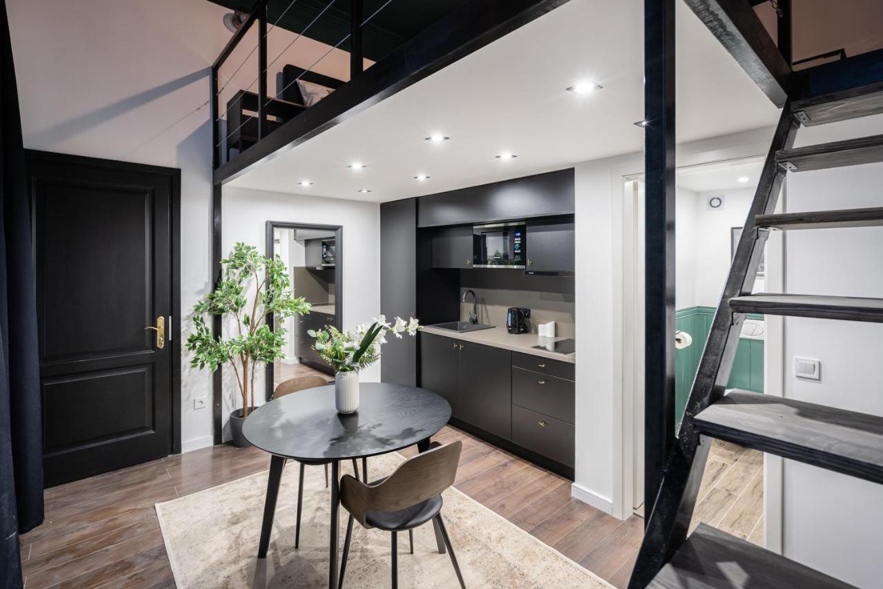 E41 - Trendy Boutique Apartments - Prime Spot By Bqa Budapest Esterno foto