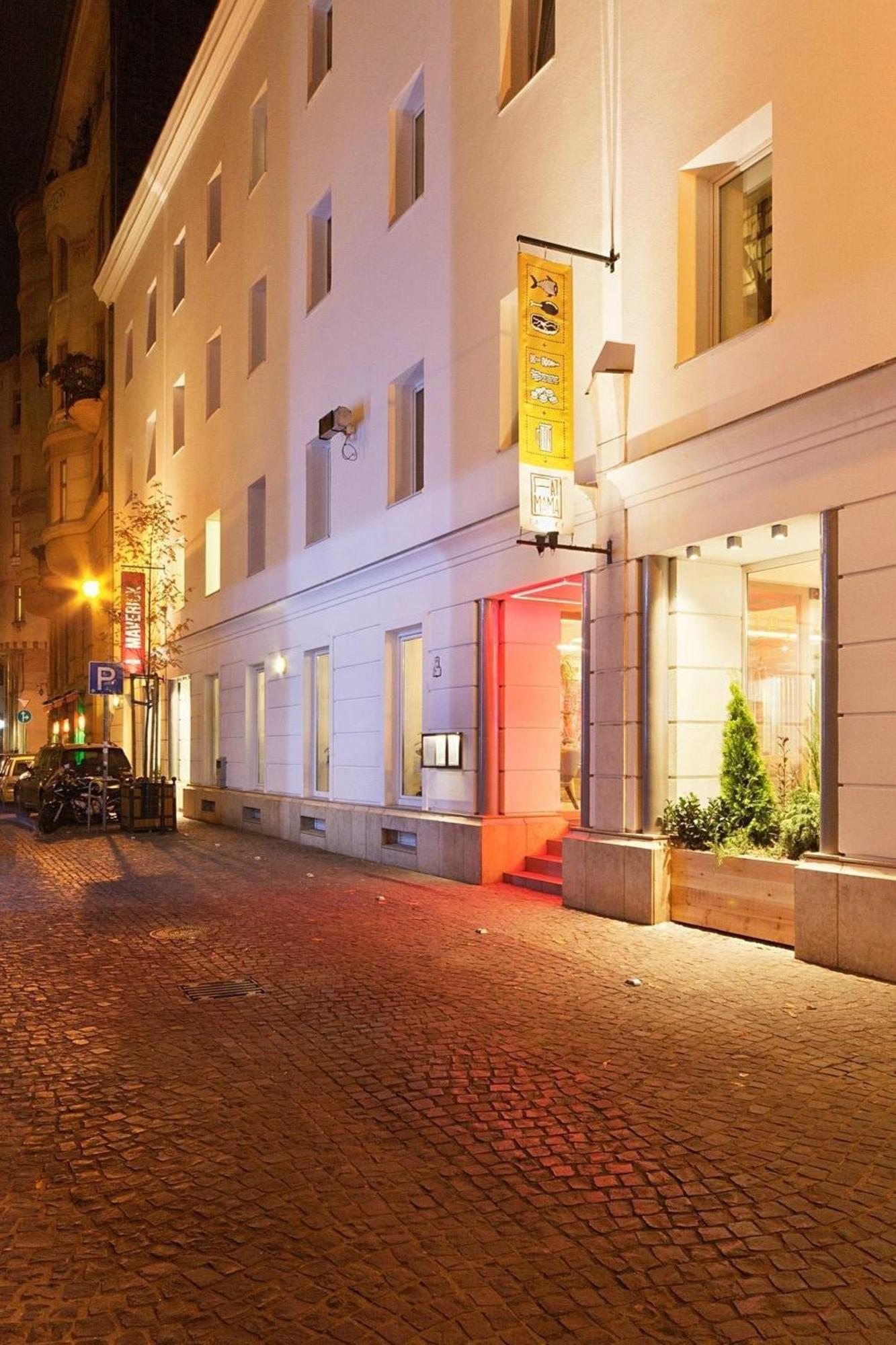 E41 - Trendy Boutique Apartments - Prime Spot By Bqa Budapest Esterno foto