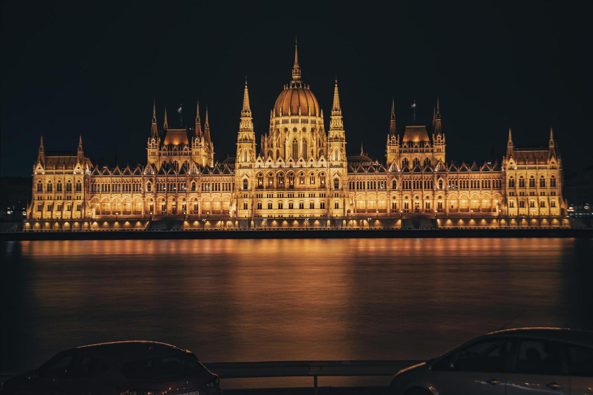 E41 - Trendy Boutique Apartments - Prime Spot By Bqa Budapest Esterno foto