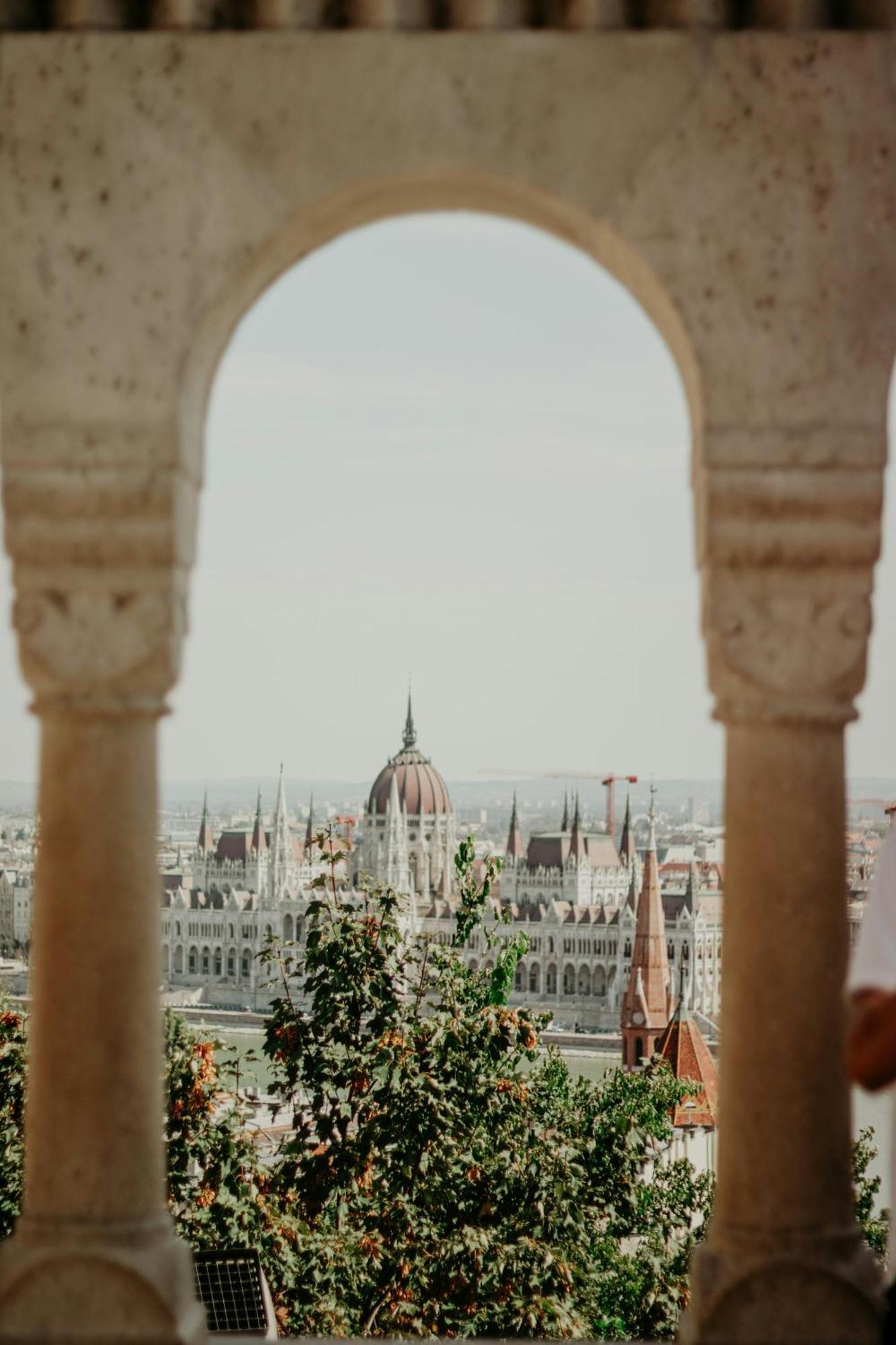 E41 - Trendy Boutique Apartments - Prime Spot By Bqa Budapest Esterno foto